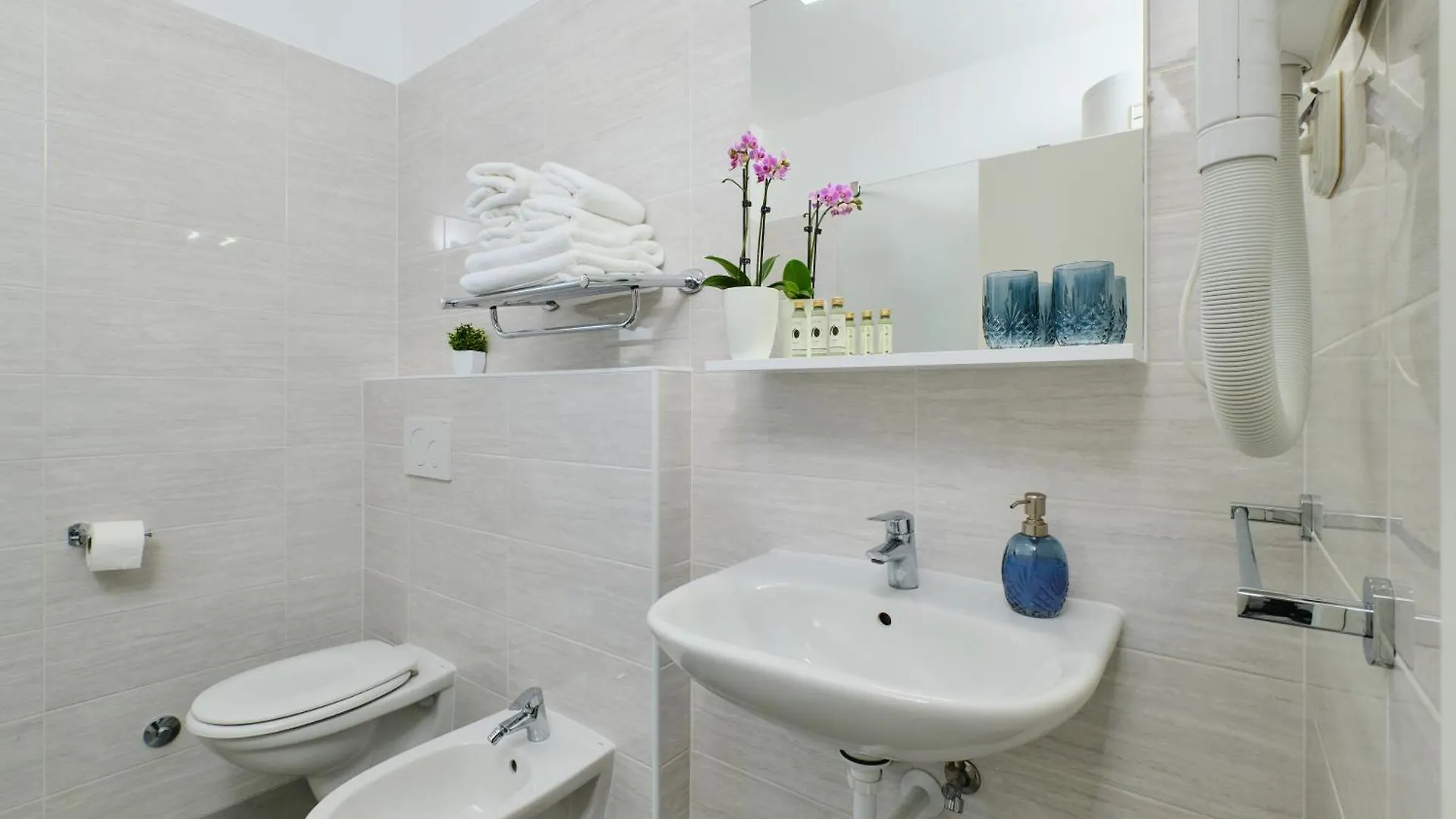 מאלי לוסיניי Apartments Divna קרואטיה