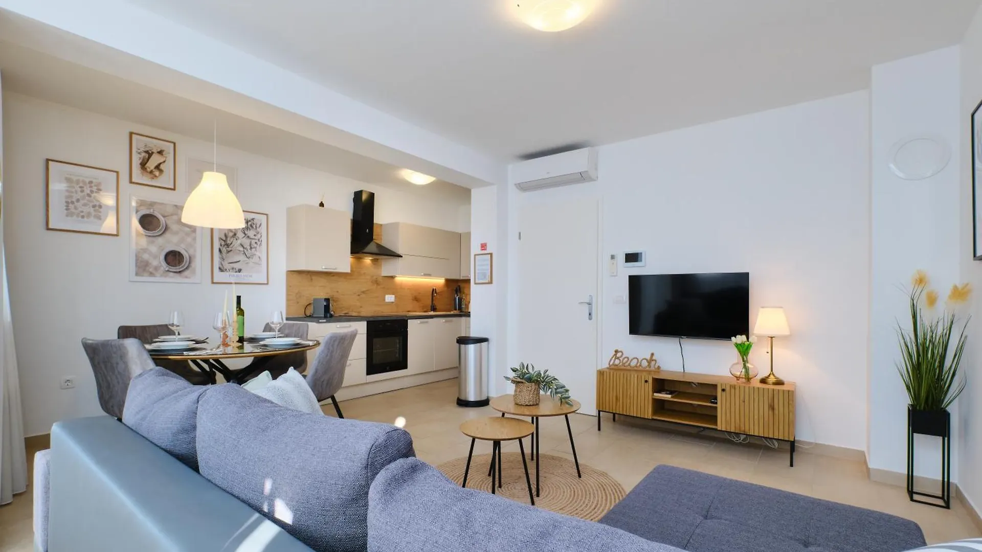 מאלי לוסיניי Apartments Divna קרואטיה